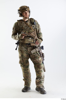 Photos Frankie Perry Army USA Recon - Poses standing whole…